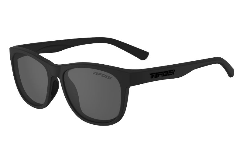 Tifosi Swank Sonnenbrille Blackout Frame mit Smoke Gläsern Seitenansicht